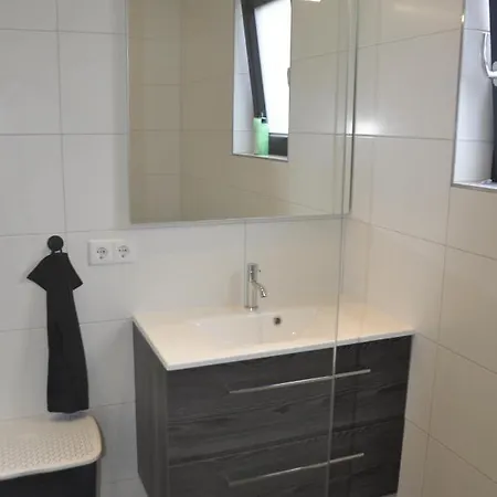 Holiday home The White Oak - Luxe 4 Persoons Met Prive Sauna *