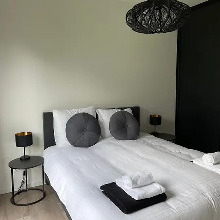 Holiday home The White Oak - Luxe 4 Persoons Met Prive Sauna Voorthuizen