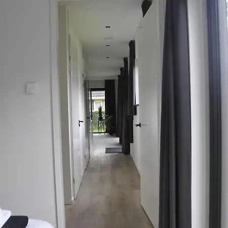 Holiday home The White Oak - Luxe 4 Persoons Met Prive Sauna