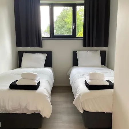 The White Oak - Luxe 4 Persoons Met Prive Sauna Holiday home *