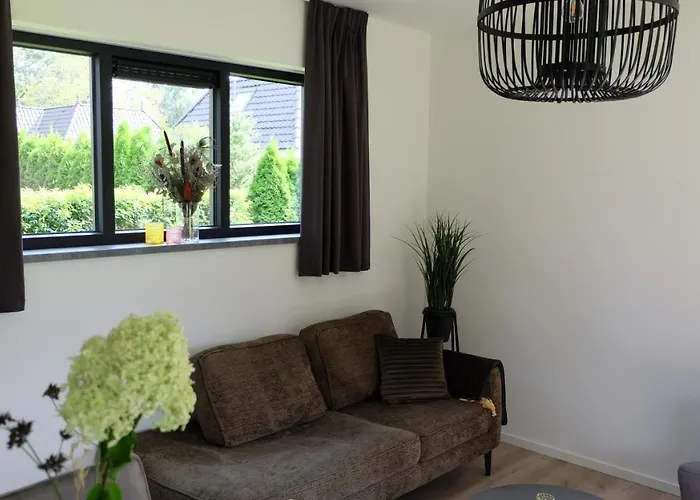 Casa de Férias The White Oak - Luxe 4 Persoons Met Prive Sauna Voorthuizen