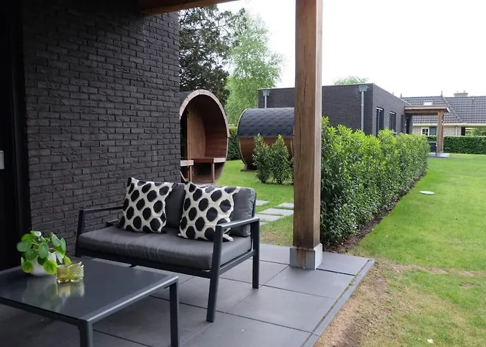 The White Oak - Luxe 4 Persoons Met Prive Sauna Casa de Férias *