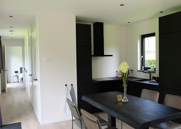 The White Oak - Luxe 4 Persoons Met Prive Sauna